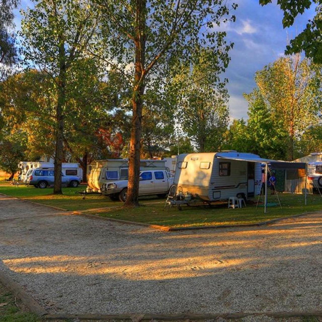 Corryong Caravan Park Formally Mt Mittamatite Caravan Park Ngoại thất bức ảnh